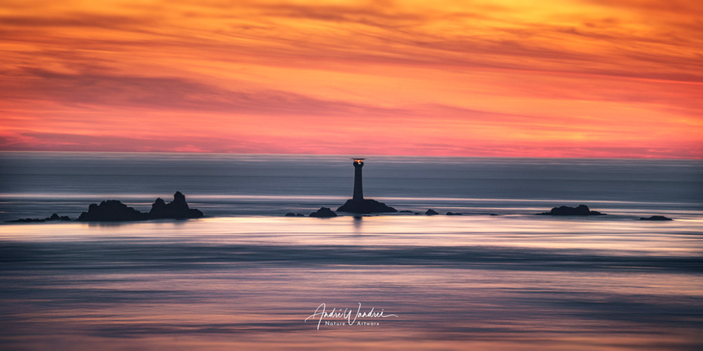 Leuchtturm Silhouette zum Sonnenuntergang | Andre Wandrei - Nature Artworx - Realisiert mit Pictrs.com