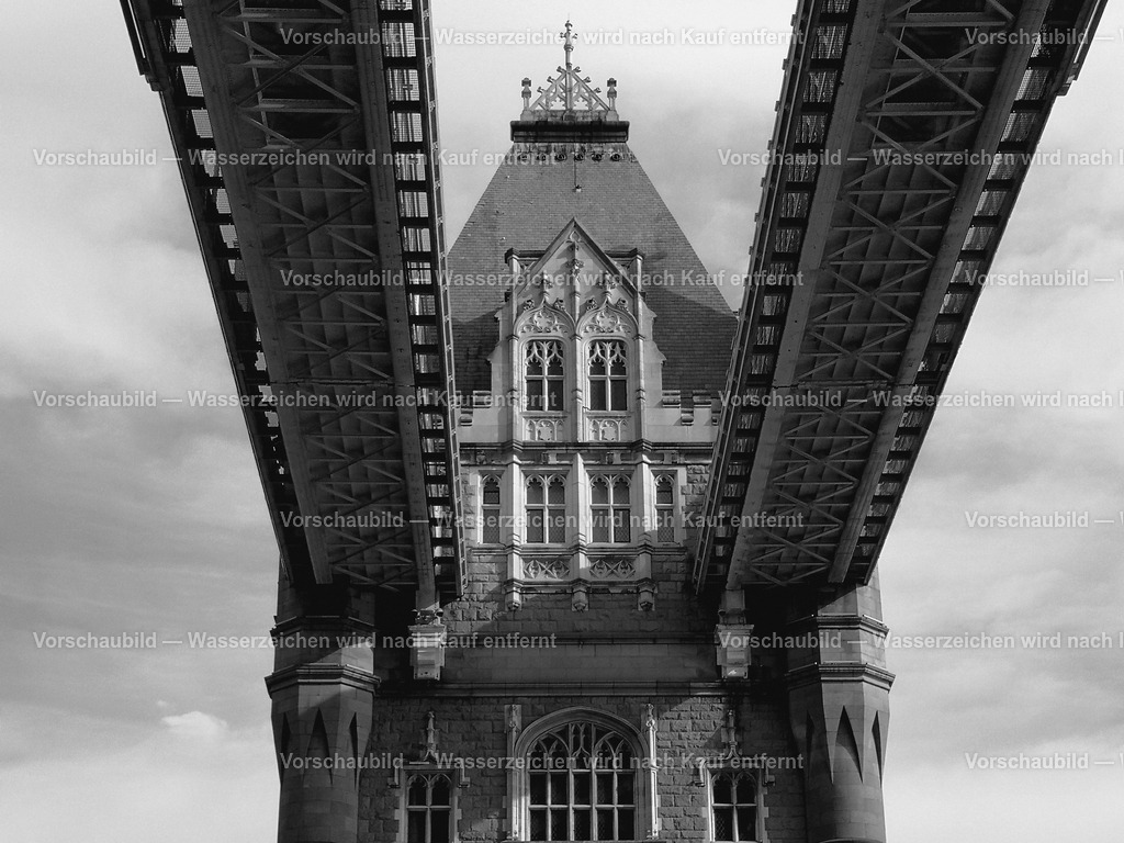 towerbridge-london | online Fotogalerie mit schwarz-weiß Fotografien und Shop für zeitlose  Poster und Leinwände in stilvollem schwarz weiß  - Realisiert mit Pictrs.com