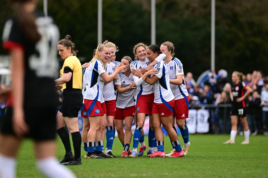 Fußball I Frauen I Saison 2024-2025 I 2. Bundesliga I 21. Spieltag I Hamburger SV - Eintracht Frankfurt II | Der Sportfotograf. - Realisiert mit Pictrs.com