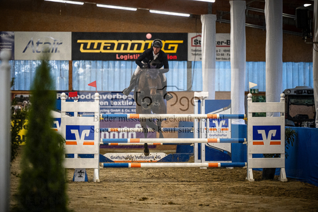 DOS_0015 | Entdecke hochwertige Reitturnierfotos von Foto Oger. Professionell, emotional und authentisch – jetzt Lieblingsmomente im Shop bestellen.Deutschlandweite Turnierfotografie. - Realisiert mit Pictrs.com
