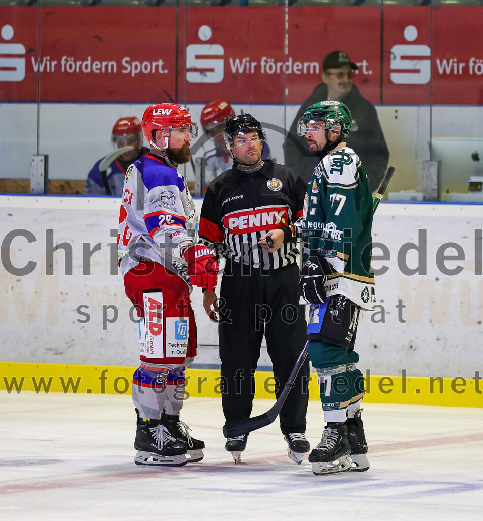 2025-09-14_112_TSV_Erding_gegen_EC_Peiting | Erding, Deutschland, 14.09.2025:Eishockey, Oberliga Süd 2025 / 2026, Testspiel, TSV Erding gegen EC Peiting, Endergebnis: 2:3Foto: Christian Riedel / fotografie-riedel.net