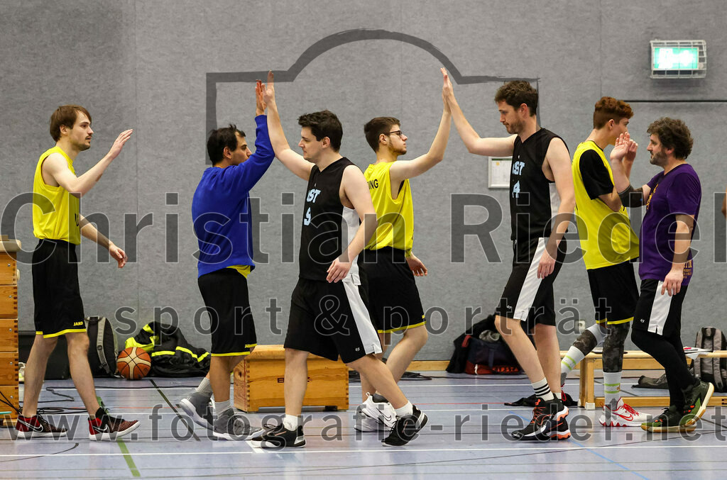 2022-12-04_008_SG_Poing_gegen_TSV_Muenchen_Ost_4 | Poing, Deutschland, 04.12.2022:
Basketball, Bezirksklasse 2021 / 2022, 8. Spieltag, SG Poing gegen TSV München Ost 4, Endergebnis: 37:65

Foto: Christian Riedel / fotografie-riedel.net