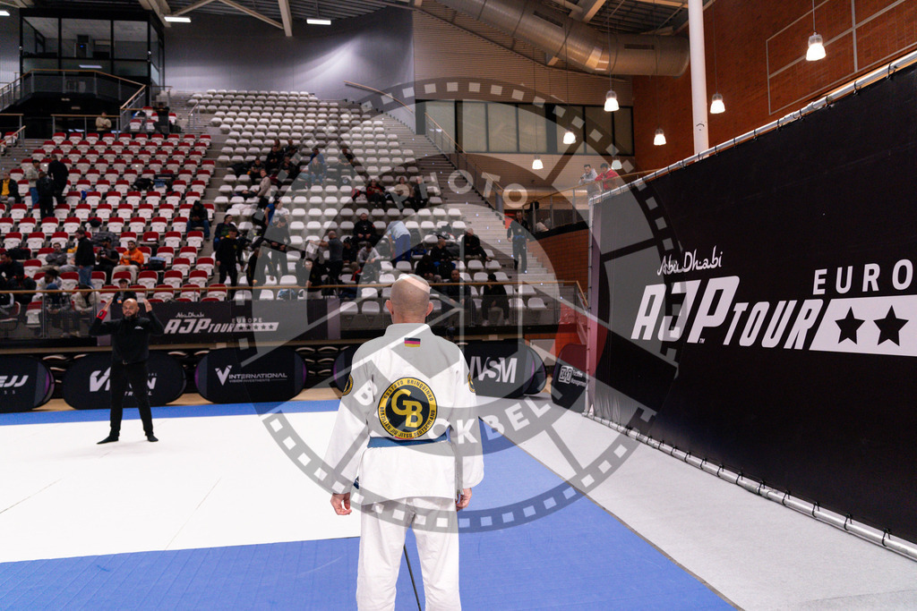 20241013PBB1046 | Athletes compete during the AJP Tour Europe Continental Jiu-Jitsu Amateurs & Masters Championship on October 13, 2024 in Almere near Amsterdam, Netherlands. © Chiara Dazi / photoblackbelt