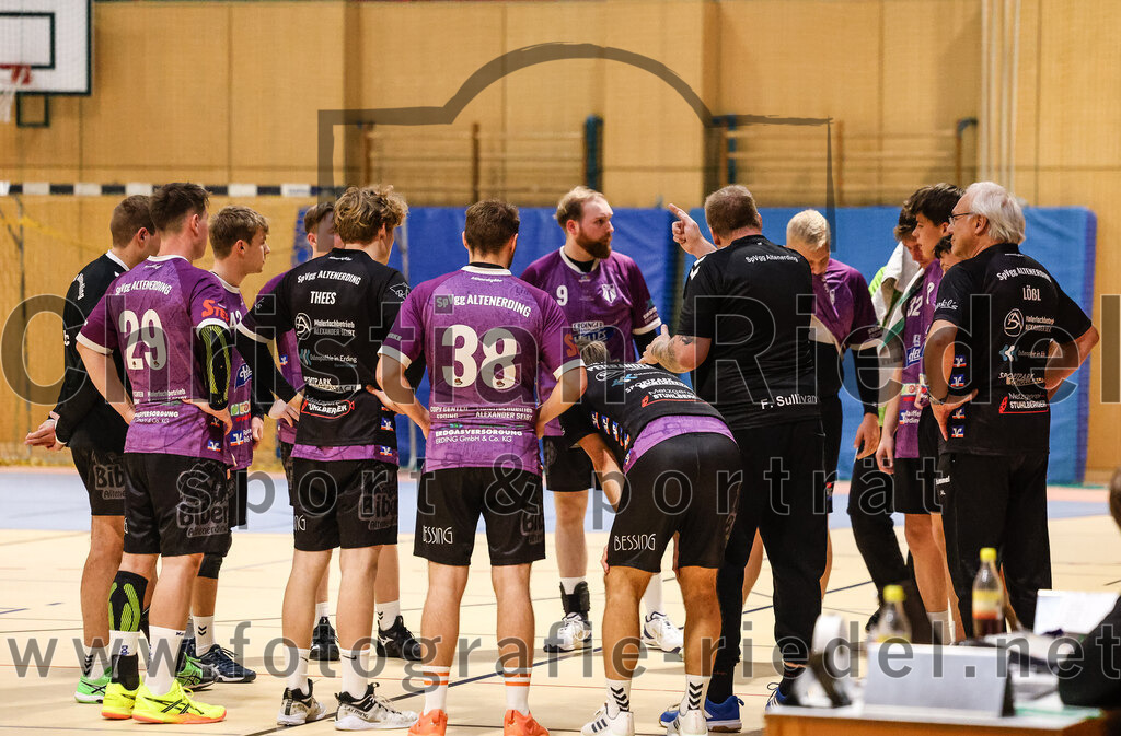 2024-11-09_001_SpVgg_Altenerding_II_gegen_HC_Deggendorf | Erding, Deutschland, 09.11.2024:Handball, Bezirksliga Männer Ost 2024 / 2025, 4. Spieltag, SpVgg Altenerding II gegen HC Deggendorf, Endergebnis: 25:24Foto: Christian Riedel / fotografie-riedel.net