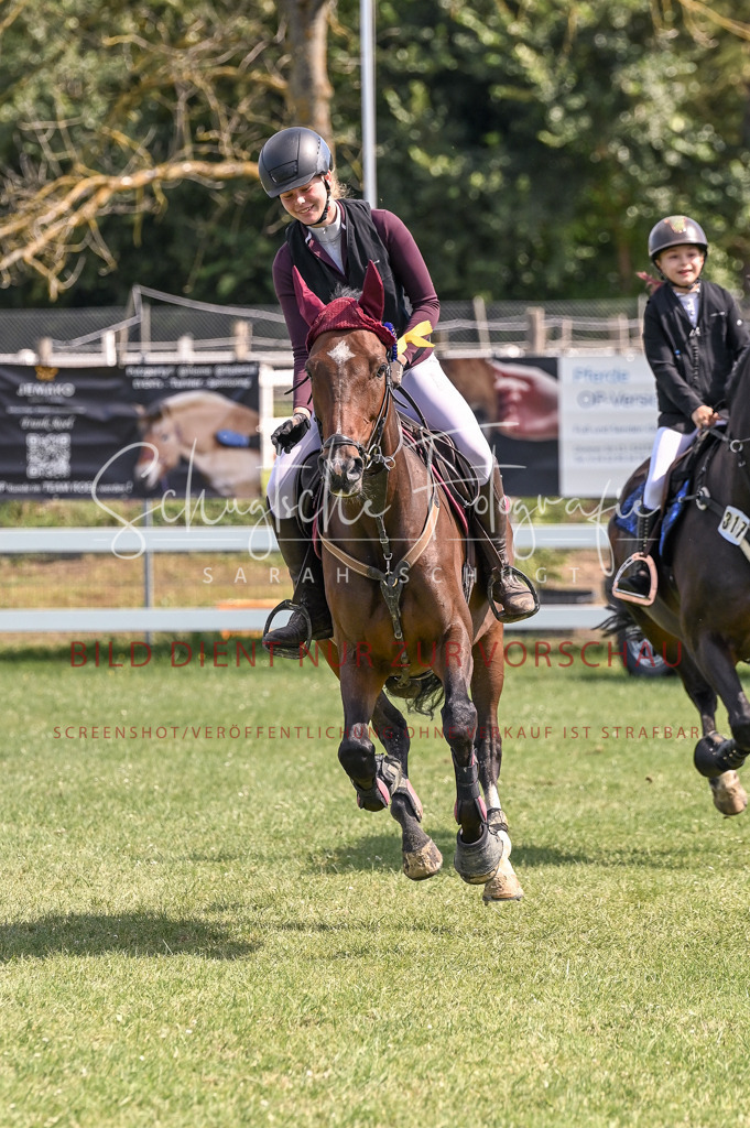 Schugtsche-Düren.2024-05.Springprf.E-71 | Schugtsche Fotografie - Realisiert mit Pictrs.com