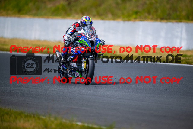 MaZZes_FotoMatrix_220521_1041 | Fotograf Mathias Schmid
Sportfotograf,
Eventfotograf,
Hochzeitsfotograf,
Portraitfotograf