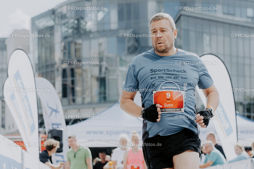 240825_Treppenlauf-473 | Professionelle Fotos Ihrer Laufsportveranstaltung.