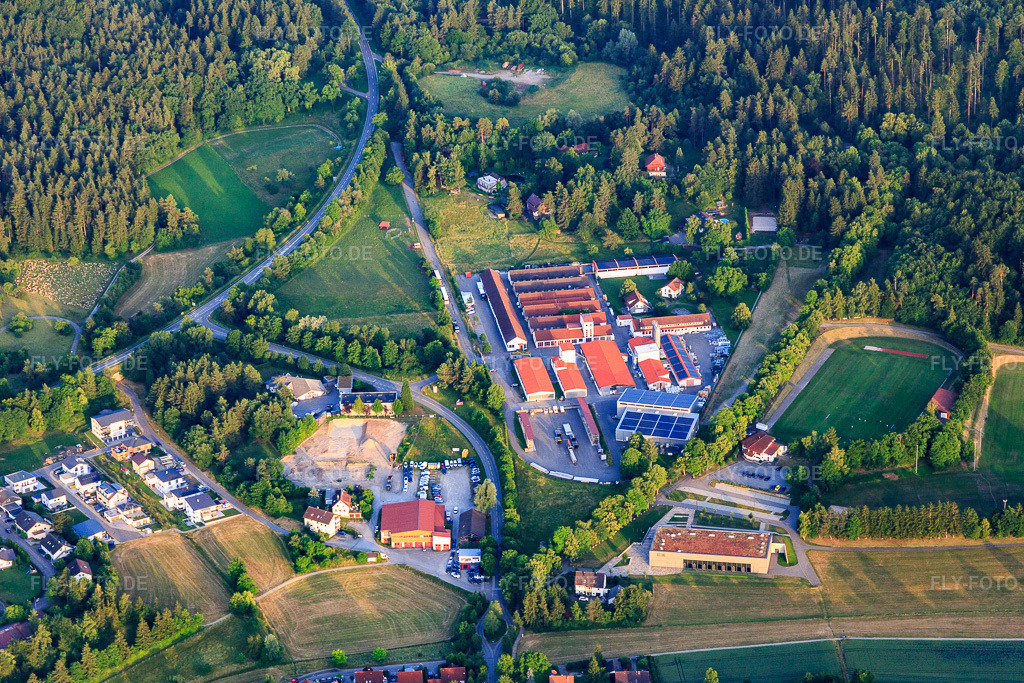 Luftbild: Beilharz Haus GmbH in Vöhringen im Bundesland Baden-Württemberg in Deutschland. Foto: IMG_148637.jpg vom 25.06.2025 durch Werner Riehm/FLY-FOTO.deÖkologisch bauen in Baden-Württemberg - Beilharz Haus