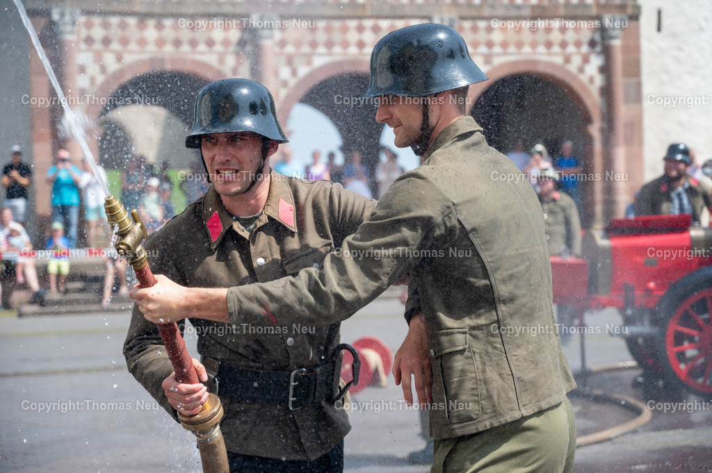 DSC_0657 | 14.06.2025,ble, Lorsch, vor der Königshalle Jugendwehr und Zeitreise durch die Geschichte der Feuerwehr, ,, Bild: Thomas Neu
