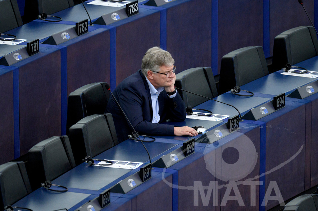 _DWI0209 | Jörg Meuthen (MdEP 2019-2024, Fraktionslos, DE)  bei Wiederaufnahme der letzte Plenarsitzung. Das Europäische Parlament in Straßburg, 22.04.2024
 - Realisiert mit Pictrs.com