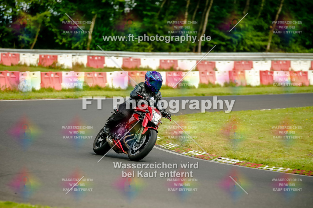 VBK-4596 | Hier findet Ihr Bilder von Touristenfahrten auf der Nürburgring Nordschleife oder von anderen Veranstaltungen die ich besucht habe. Viel Spass beim Durch Schauen 