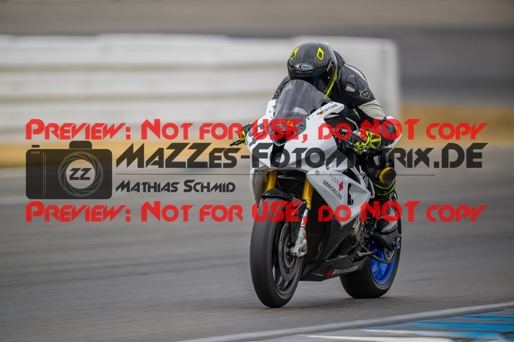MaZZes-Fotomatrix-20260809-574591 | R1