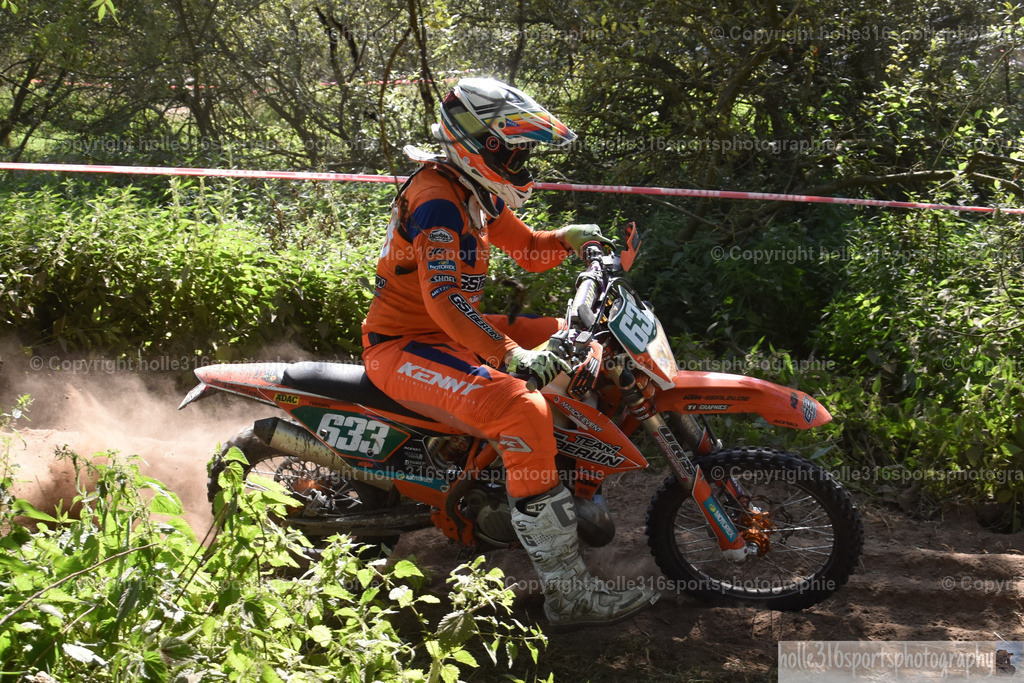 DSC_0245 | Sportfotografie , Motorsport, Motoross, Reitsport, Mointainbike, Enduro,
Landschaft , Outdoor, Eventfotografie, Landschaft, Bilder online bestellen - Realisiert mit Pictrs.com