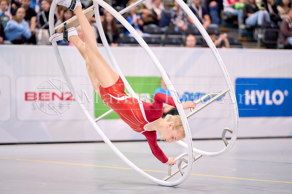 A-DSC01574 | Professionelle Sportfotografie in Hamburg, Schleswig-Holstein und Niedersachsen – spezialisiert auf Rhönrad, Geräteturnen, Leistungsturnen und rhythmische Sportgymnastik. Bundesweite Begleitung von Rhönrad-Events. Jetzt Sport-Fotos - Realisiert mit Pictrs.com