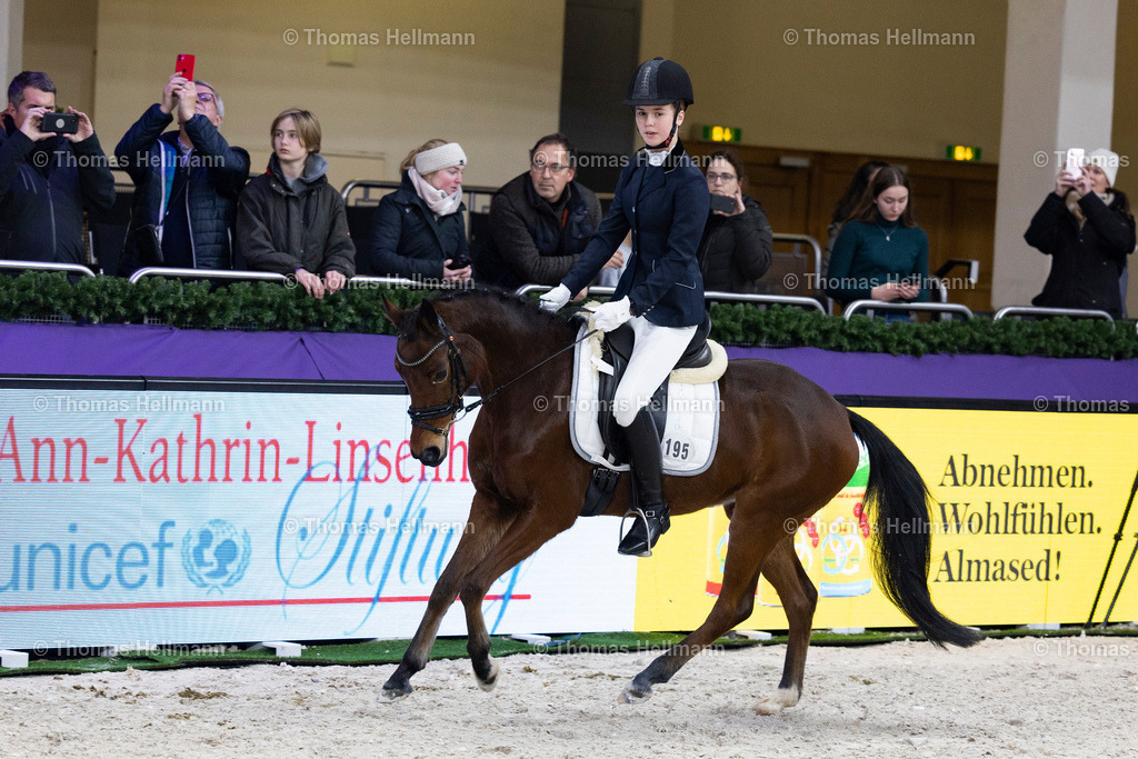 TH_Reiterwettbewerb-Linsenhoff Förderpreis_2662 | Reiterwettbewerb-Linsenhoff Förderpreis beim Festhallen Reitturnier Frankfurt 2022 am 15.12.22 in Franlkfurt, Festhalle