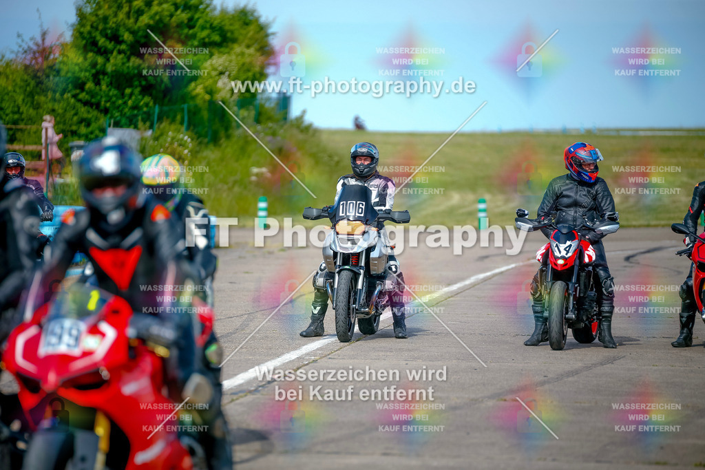 _MOT0840 | Hier findet Ihr Bilder von Touristenfahrten auf der Nürburgring Nordschleife oder von anderen Veranstaltungen die ich besucht habe. Viel Spass beim Durch Schauen 