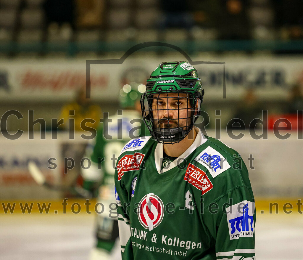 2024-01-05_004_TSV_Erding_gegen_VfE_Ulm-Neu-Ulm | Erding, Deutschland, 05.01.2024:
Eishockey, Bayernliga Vorrunde 2023 / 2024, 22. Spieltag, TSV Erding gegen VfE Ulm/Neu-Ulm, Endergebnis: 7:6

Tobias Cramer (Erding Gladiators, #8)

Foto: Christian Riedel / fotografie-riedel.net