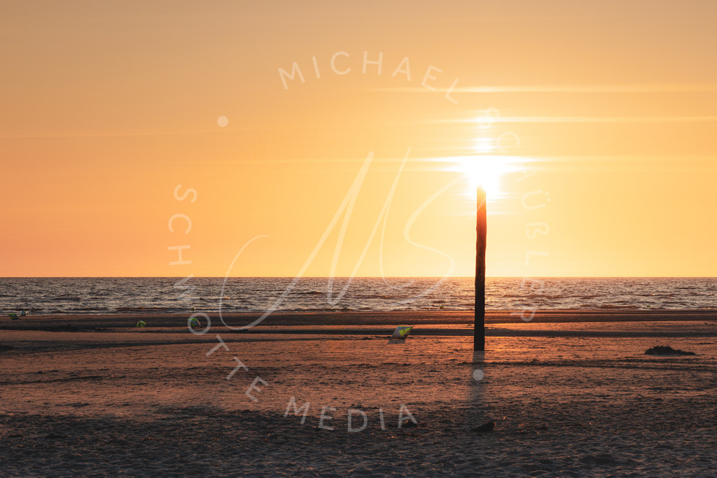 2023-06-03 SPO Sonnenuntergang u Mond - 010 | Schwotte Media - Realisiert mit Pictrs.com