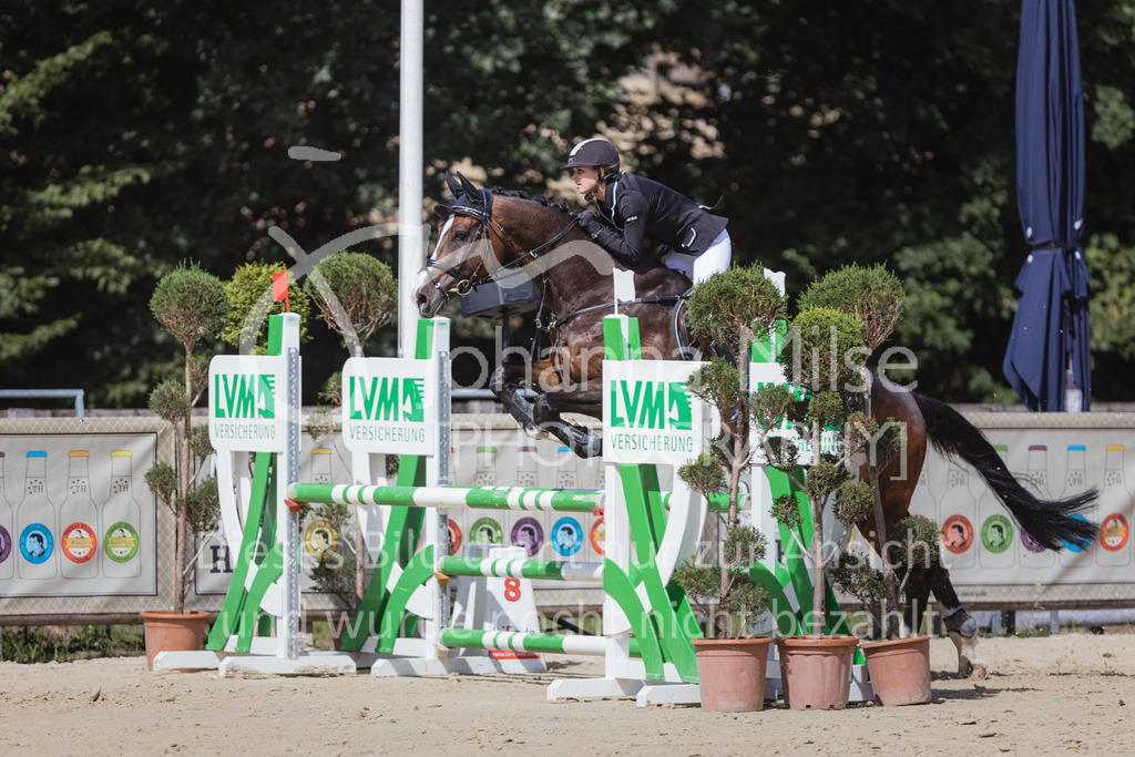 220728_BHO_RegioTour_A-Spr_Reiter-259 | Deine schönsten Turniermomente als professionelle Fotos! Entdecke hochwertige Pferdesport-Fotografie im Online-Shop. Jetzt Fotos finden & bestellen!