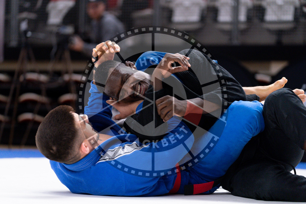 20241013PBB5086 | Athletes compete during the AJP Tour Europe Continental Jiu-Jitsu Amateurs & Masters Championship on October 13, 2024 in Almere near Amsterdam, Netherlands. © Chiara Dazi / photoblackbelt
