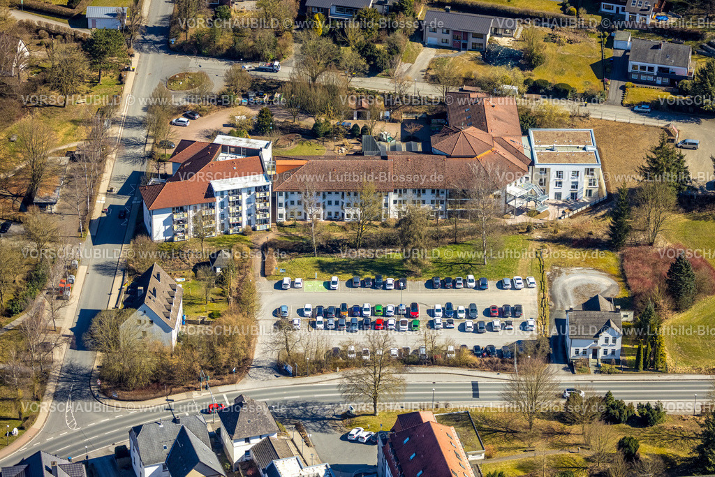 Balve250304196 | Luftbild, St. Johannes Altenpflegeheim, Balve, Sauerland, Nordrhein-Westfalen, Deutschland