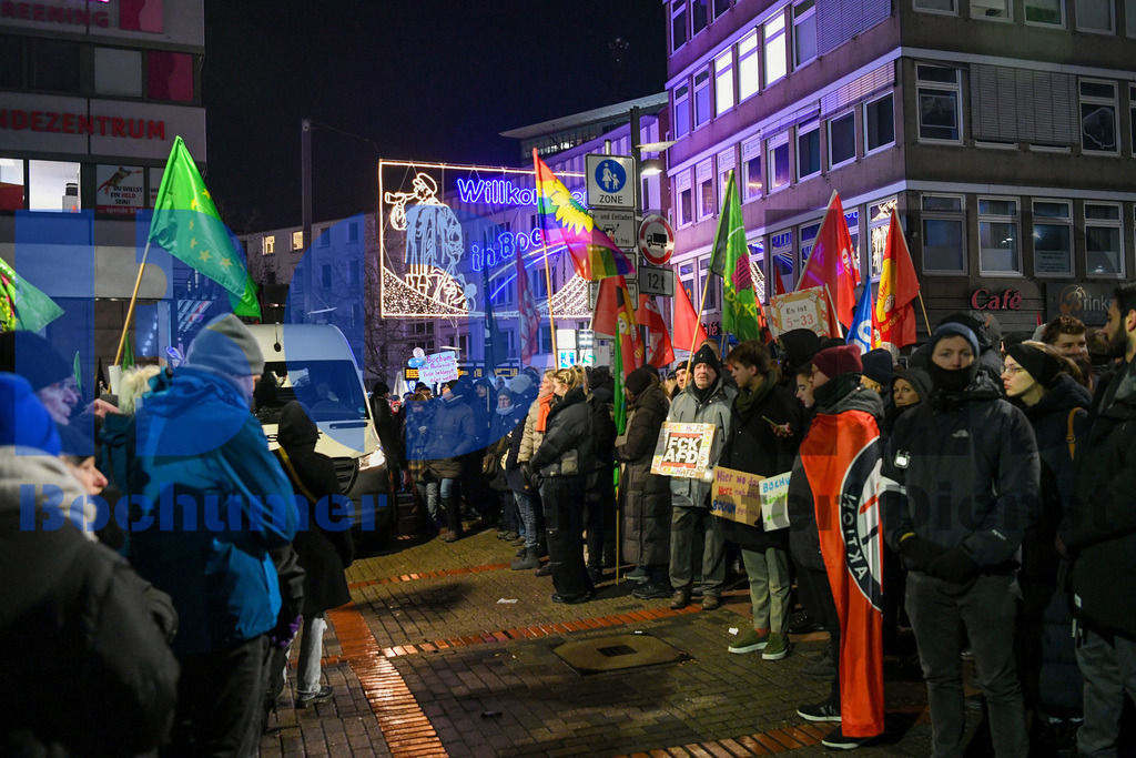 Weihnachtssingen im Stadion | {headline}



(Foto: Christian Schnaubelt / BOND)

 - Realisiert mit Pictrs.com