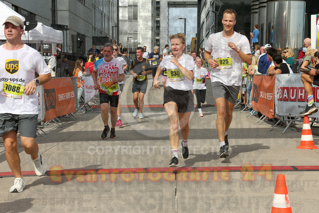 250920_1332_EX1_5281 | Sportfotografie im Rhein-Sieg Kreis, Köln, Bonn, NRW, Rheinland Pfalz, Hessen, etc. Unser Tätigkeitsfeld umfasst den Laufsport vom Volkslauf über den Marathon, Duathlon, Triathon bis zum Ultralauf wie Kölnpfad Ultra oder Schindertrail.