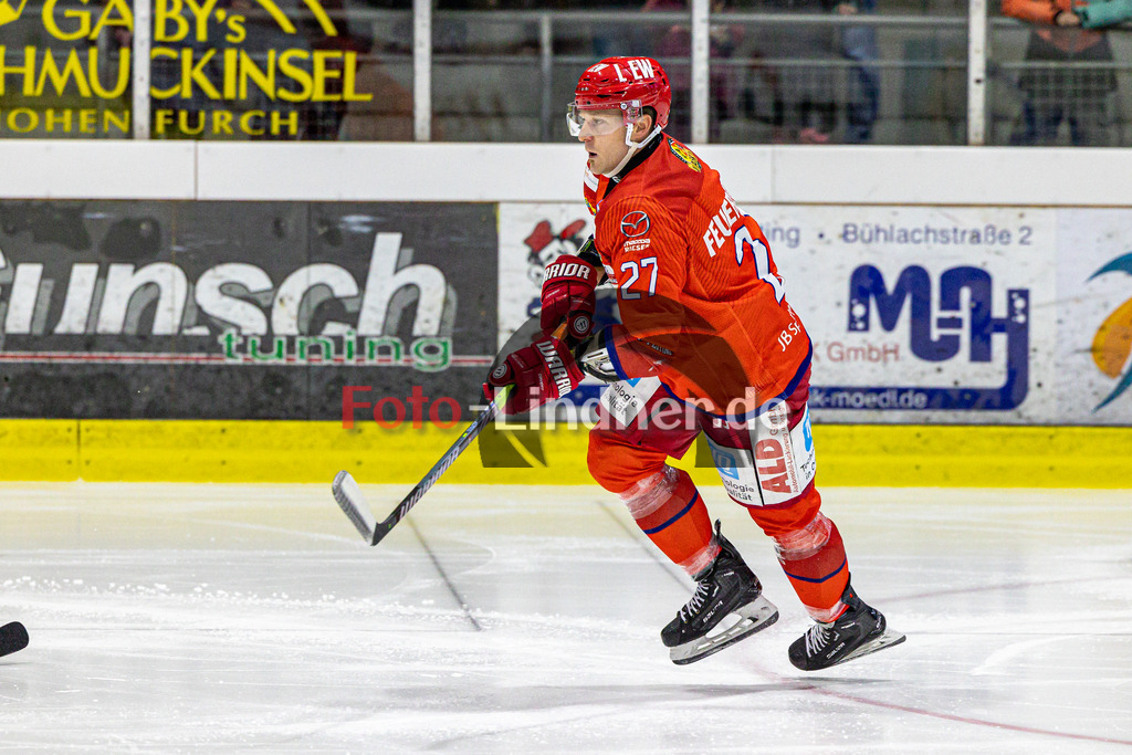 EC Peiting vs Deggendorfer SC | Eishockey Oberliga Süd 2023/2024, EC Peiting vs Deggendorfer SC, 20231230,
Andreas FEUERECKER (ECP 27) in Aktion,
2023-12-30 in Peiting (Eisstadion)
27 Andreas FEUERECKER (ECP 27)
Copyright: WolfgangxLindner foto-lindner.de