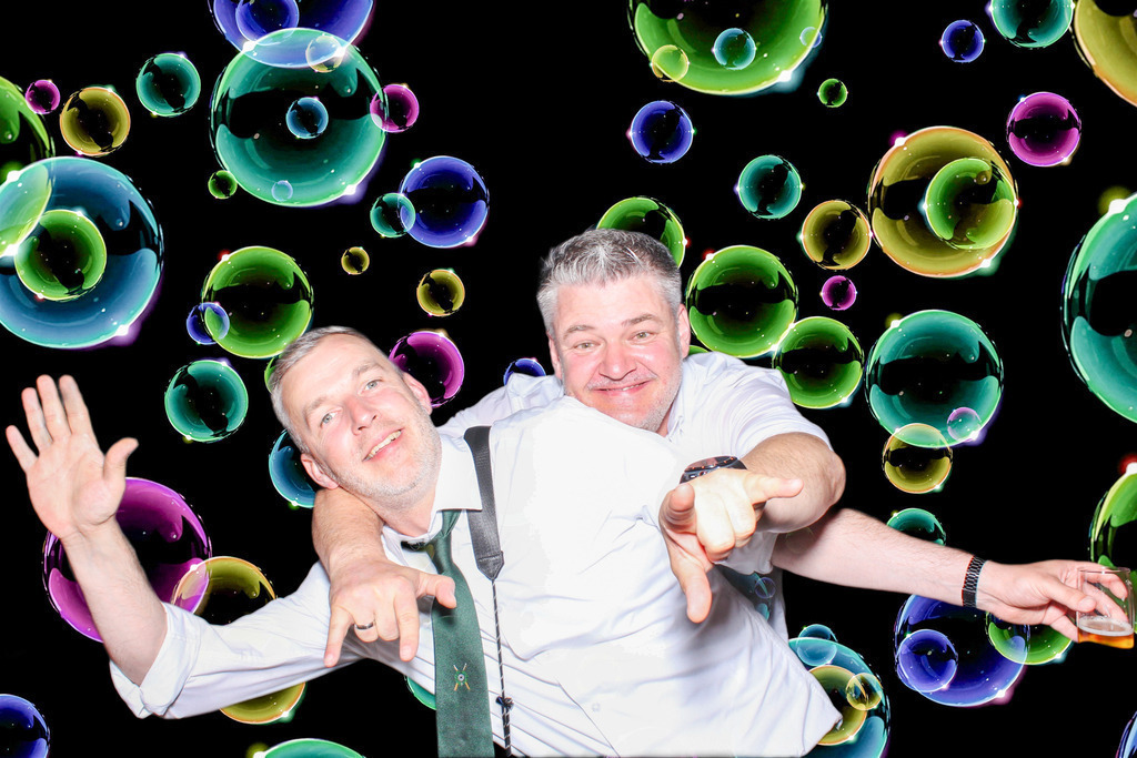 top-top.de-250628-043 | Foto, Video, Fotografie, Videografie, Fotobox, DJ, Discjockey, Musik, Musikbox, Veranstaltung, Photobooth, Amazon, Ebay, Buchtipp, Bestseller, Autor, Verlag, Buch, Wesel, Hamminkeln, NRW, Dinslaken, Rees, Drohne, Hochzeit, Party, Fotobox, Wesel, Fotograf