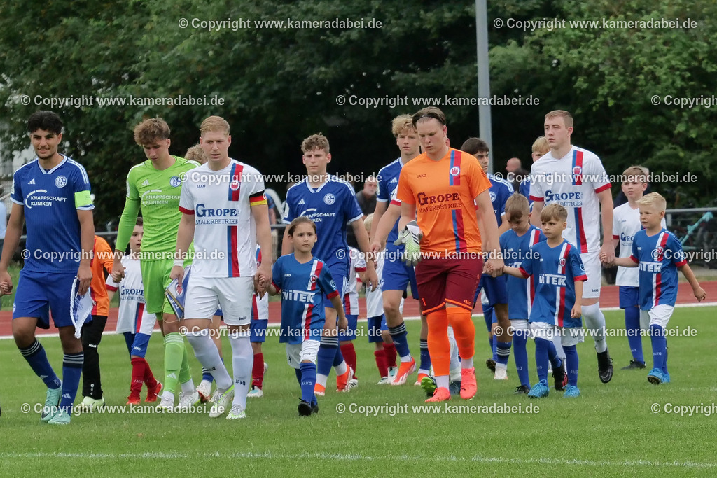 Fußball : Testspiel : SuS 09 Dinslaken - Schalke 04 U 19 am 25.07.2024 | Foto : Jochen Emde / www.kameradabei.de - Realisiert mit Pictrs.com