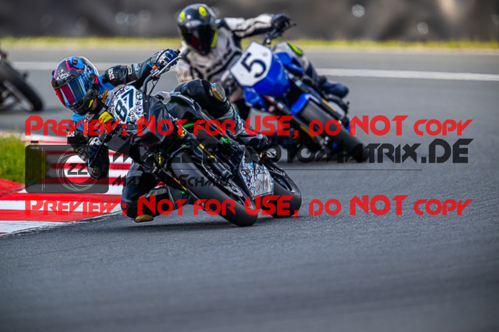 MaZZes_FotoMatrix_220522_4575 | Fotograf Mathias Schmid
Sportfotograf,
Eventfotograf,
Hochzeitsfotograf,
Portraitfotograf