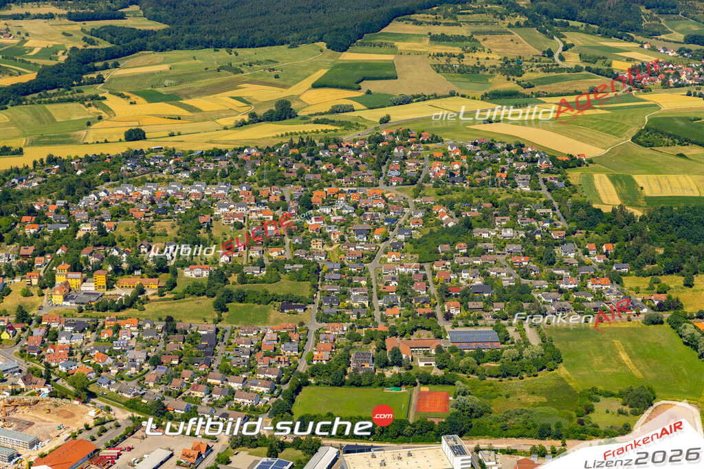 Das Luftbild der Stadt Neunkirchen am Brand wurde 2022 vom Flugzeug heraus erstellt (keine Drohnen-Aufnahmen) Aufnahmehöhe ca.450 Meter- hohe Bildauflösung und Druck-Qualität. Garantiert!