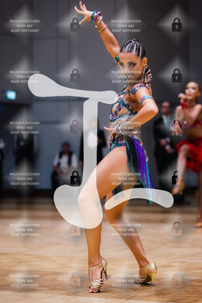 GOC 2025 - WDSF Solo Junior II Latin Female - 2025-08-21-8659 | Webshop for digital downloads and prints of dance sport, event & show photographer Julian Link - Realisiert mit Pictrs.com