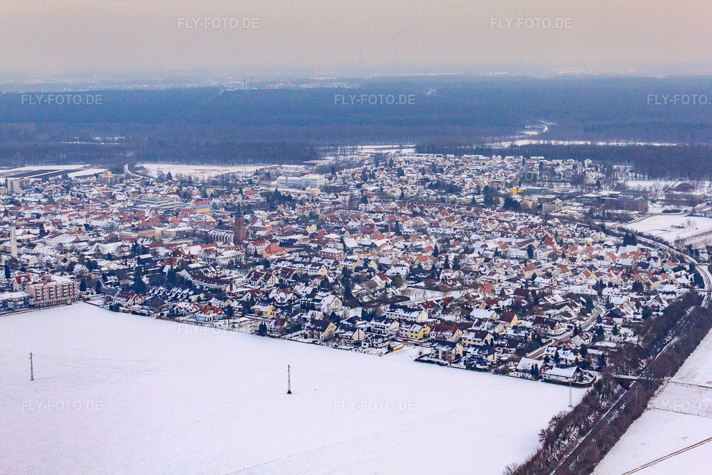 Luftbild: Kandel von Nordwesten bei Schnee in Kandel im Bundesland Rheinland-Pfalz in Deutschland. Foto: IMG_23843.jpg vom 16.01.2010 durch Werner Riehm/FLY-FOTO.de