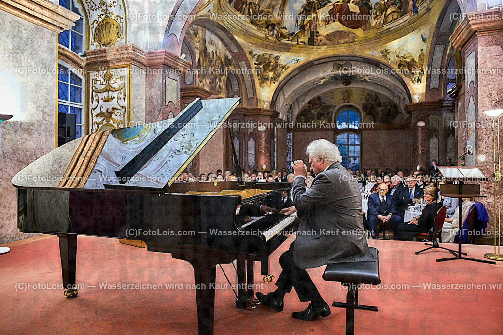 ALP1547_XXXIX-Chopin-Festival_Nocturno_Henry Yves | (C)FotoLois.com, Alois Spandl, XXXIX. internationales CHOPIN-Festival in der Kartause Gaming, NOCTURNO - nächtliches Konzert bei Kerzenlicht, Sa 5. August 2023.