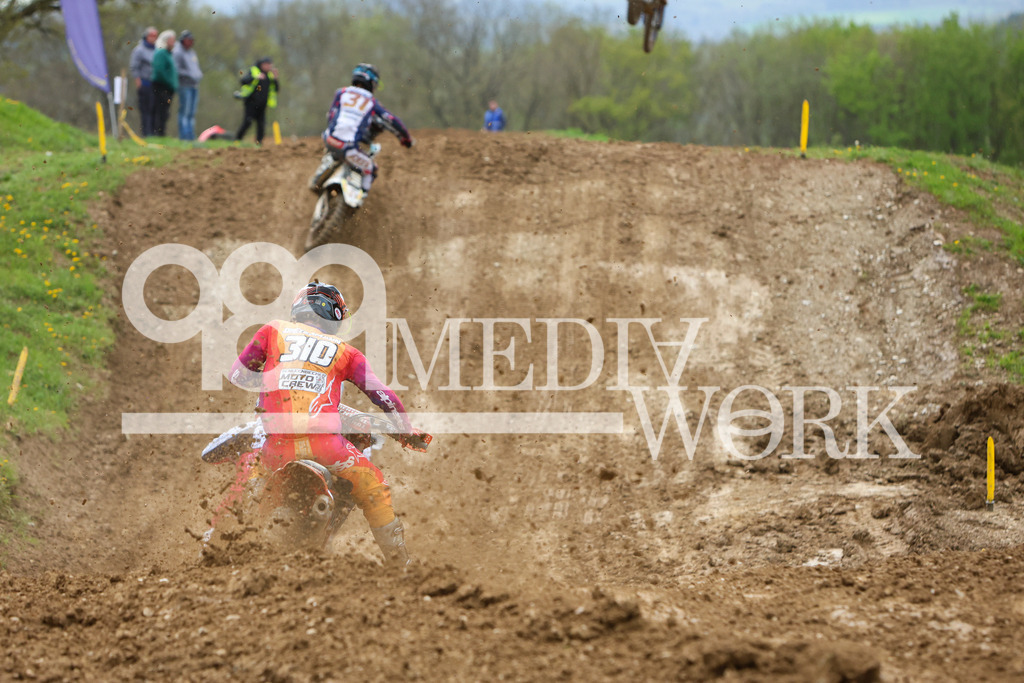 5E6A4440 | 989 MEDIAWORK