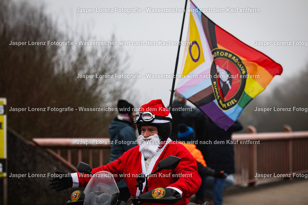 X-Mas Ride I Kiel I 2025 | Jasper Lorenz Fotografie - Realisiert mit Pictrs.com