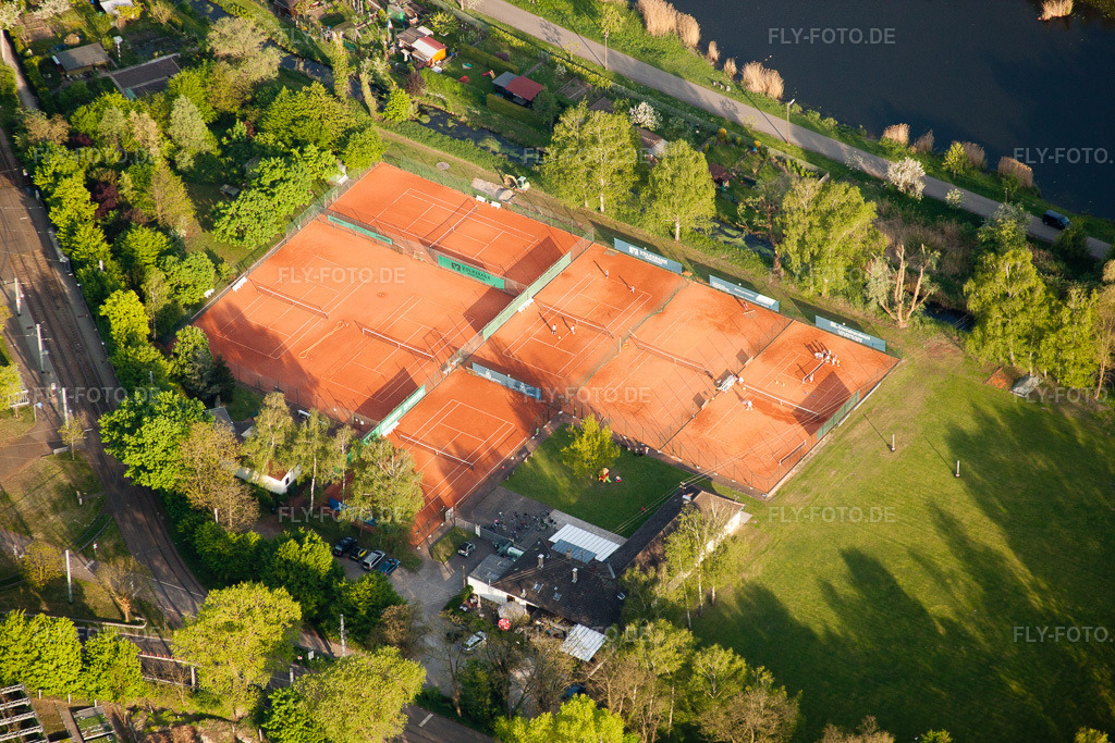 Luftbild: Daxlanden, Sportanlagen Tennisclub im Ortsteil Daxlanden in Karlsruhe im Bundesland Baden-Württemberg in Deutschland. Foto: IMG_26846.jpg vom 28.04.2010 durch Werner Riehm/FLY-FOTO.de