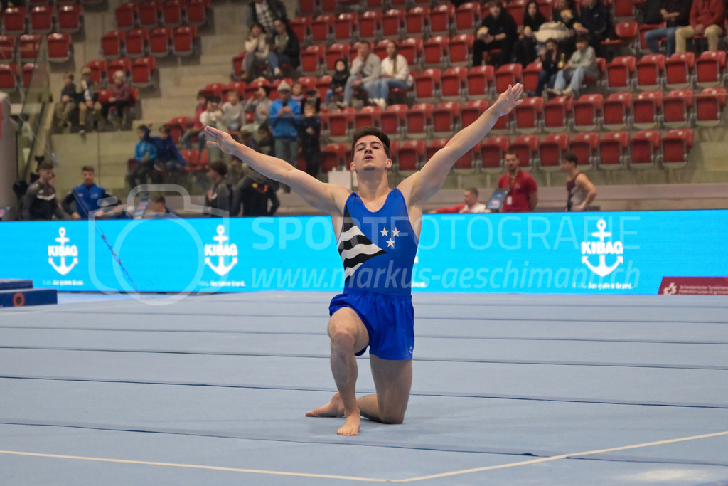 Schweizer Meisterschaften Kunstturnen Mannschaften Männer (A) - 22. November 2025 | Schweizer Meisterschaften Kunstturnen Mannschaften Männer (A)AXA Arena, WinterthurBild: Sportfotografie Markus Aeschimann | www.markus-aeschimann.ch - Realisiert mit Pictrs.com