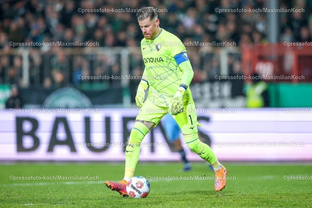 PRM06022601041 | 06.02.2026, Fußball, Preußen Münster - VfL Bochum, 2. Fußball Bundesliga,  Preußenstadion, 21.Spieltag, Saison 2025 2026: Torwart Timo Horn&nbsp;(VfL Bochum #01) DFB regulations prohibit any use of photographs as image sequences and or quasi-video.