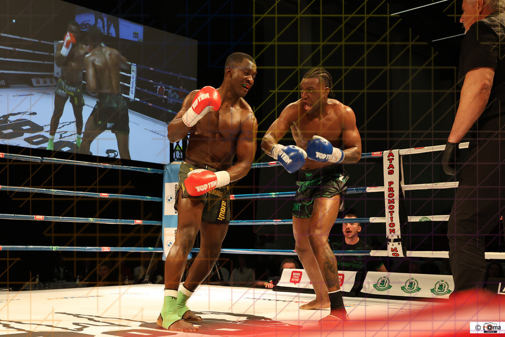 Finale Akingbade vs Kombou 25.04.2026 tomafocus Tb00145 | professionelle Sport- und Eventfotografie von Tomafocus – dynamische Bilder, emotionale Momente und hochwertige Aufnahmen für jeden Anlass. - Realisiert mit Pictrs.com