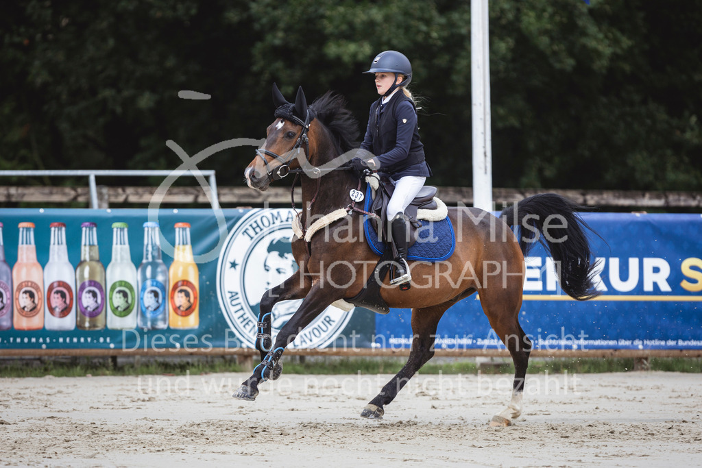 240711_BHO_Stil-A1-2-246 | Deine schönsten Turniermomente als professionelle Fotos! Entdecke hochwertige Pferdesport-Fotografie im Online-Shop. Jetzt Fotos finden & bestellen!