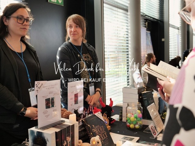 P1405867 | Fotografie für »mehr« Persönlichkeit ... von Anfang an - authentisch natürlich emotional - Geburt, Kinder und Familie, Entrepreneure, Kreative, Kamera-Scheue, Interessierte. Mit Empathie und ohne Posen erstelle ich Bilder mit "Wieder-Erkennungs-Gefühl".