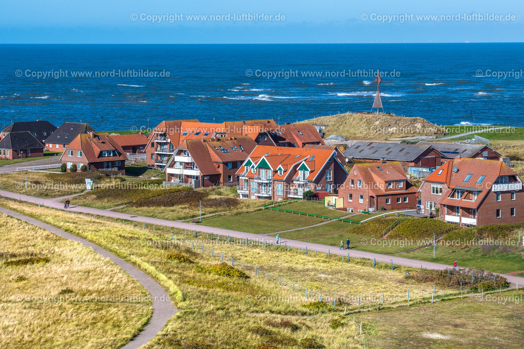 Baltrum_Ortsansicht_Baltrum_ELS_5388091022091022 | BALTRUM 09.10.2022 Ortsansicht der Straßen und Häuser der Wohngebiete in Baltrum im Bundesland Niedersachsen, Deutschland. // Town View of the streets and houses of the residential areas in Baltrum in the state Lower Saxony, Germany. Foto: Martin Elsen