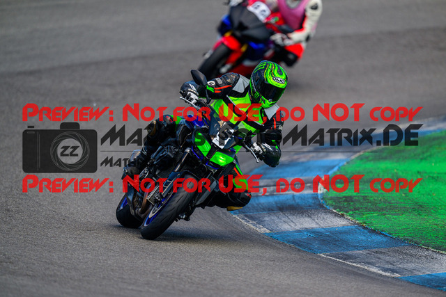 MaZZes_FotoMatrix_240520_6007705_6635 | INST