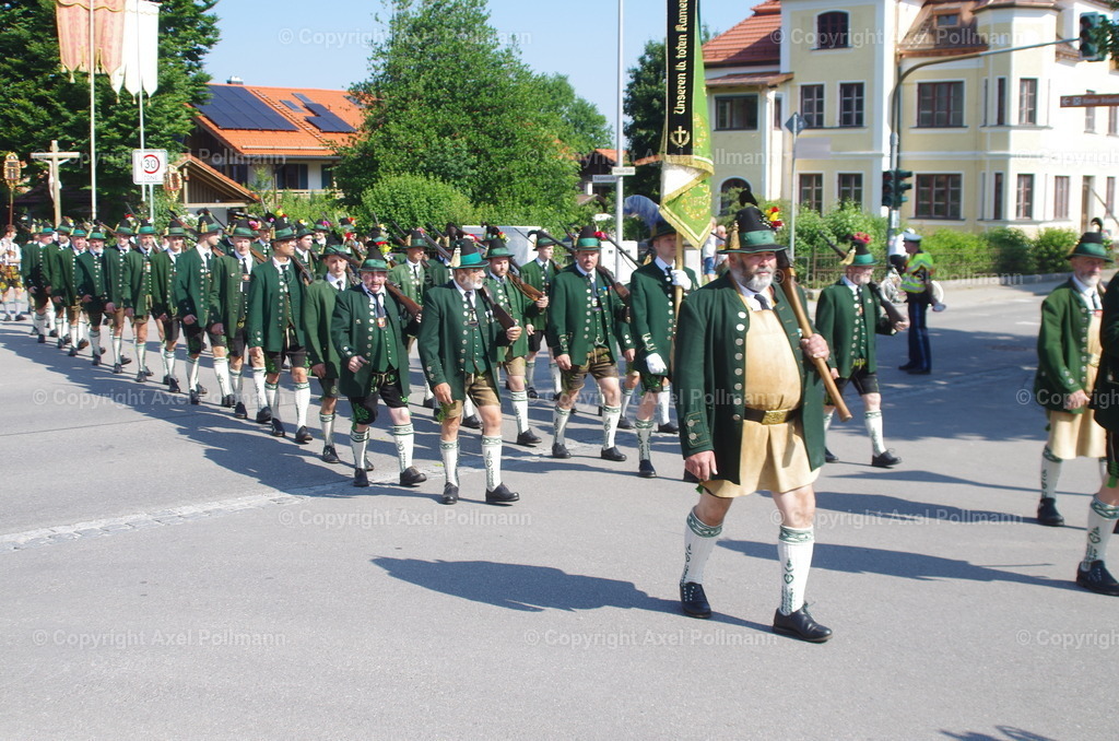 IMGP3245 | fotografiert von Axel PollmannLeonhardi Wallfahrt Benediktbeuern und Murnau, Fronleichnam, Fasching, Landschaft im Loisachtal und Benediktbeuern  - Realisiert mit Pictrs.com