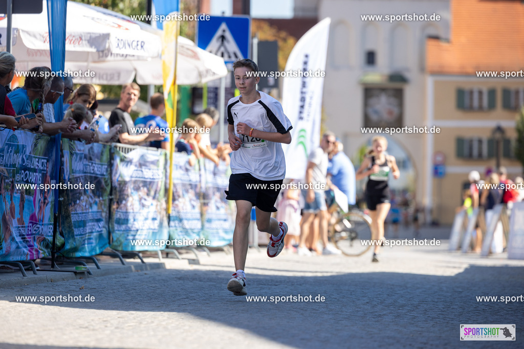 VJ__3642 | Stadtlauf Erding 2025 #stadtlauferding #erdingstadtlauf #stadtlauf_erding #laufmotivation #trisporterding #yourpictrs #sportshot_your_pictrs