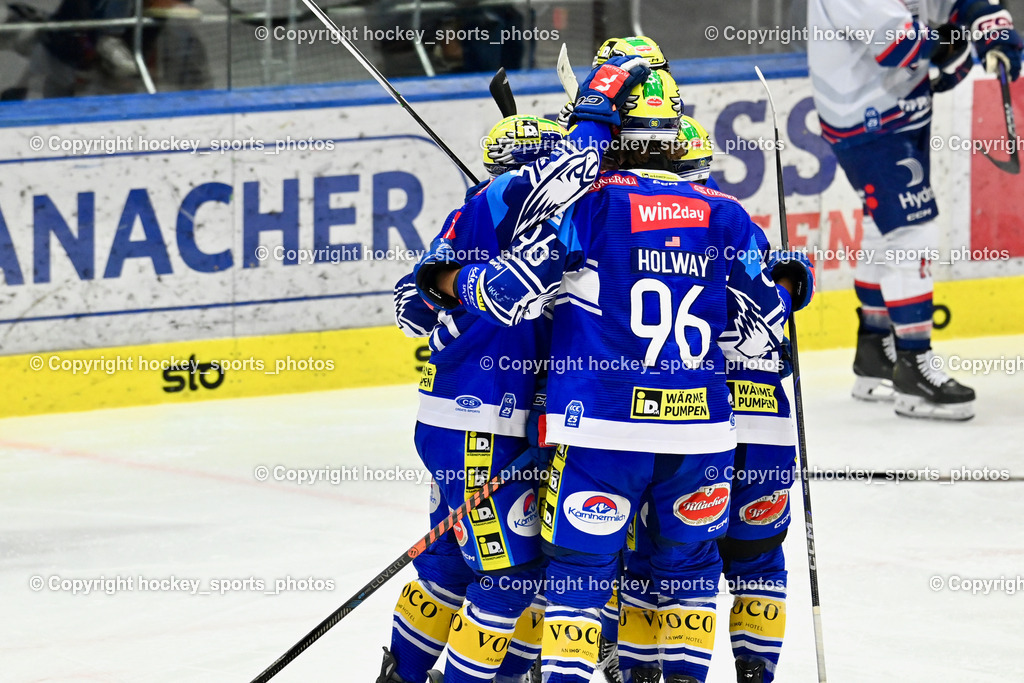 EC IDM Wärmepumpen VSV vs. Hydro Fehervar AV19  | Jubel EC VSV Mannschaft, #96 HOLWAY Patrick EC VSV, EC IDM Wärmepumpen VSV vs. Hydro Fehervar AV19 , EC IDM Wärmepumpen VSV vs. Hydro Fehervar AV19  am 01.01.2025 in Villach (Stadthalle Villach), Austria, (Photo by Bernd Stefan)