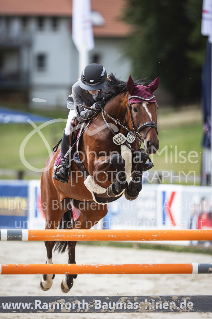 240714_BHO_M2-Spr-2-334 | Deine schönsten Turniermomente als professionelle Fotos! Entdecke hochwertige Pferdesport-Fotografie im Online-Shop. Jetzt Fotos finden & bestellen!