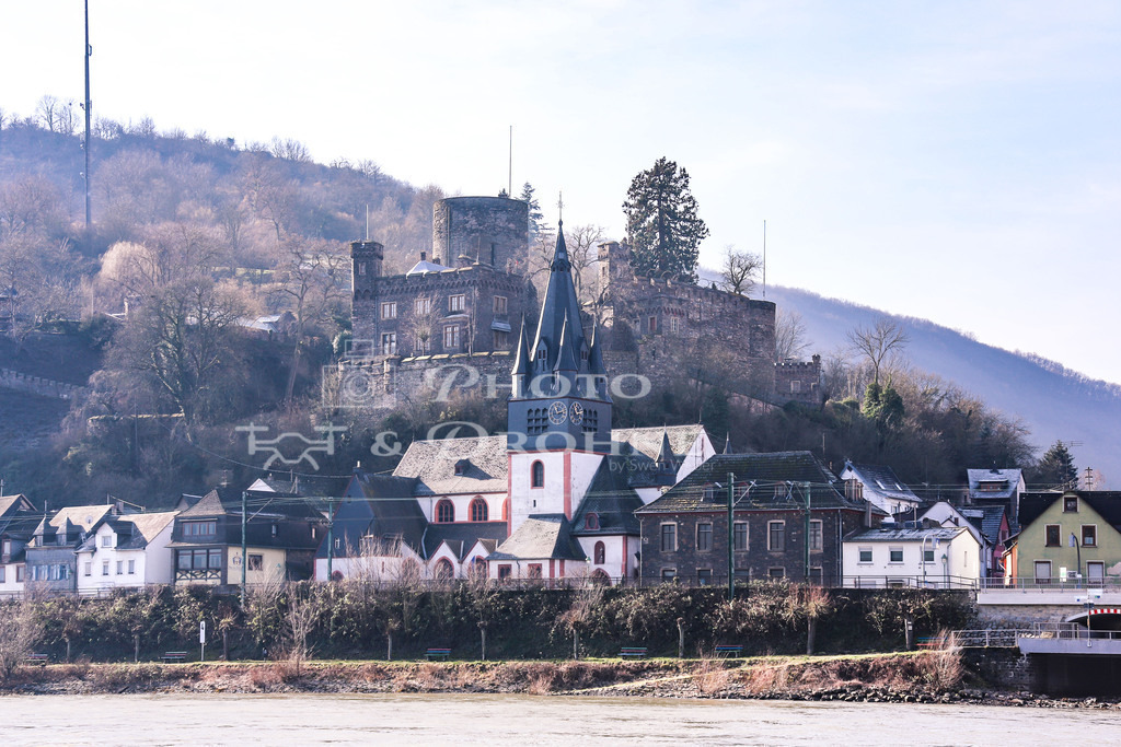 Heimburg Niederheimbach-5130 | Heimburg, auch Burg Hohneck genannt, ist eine mittelalterliche Burg in Niederheimbach. - Realisiert mit Pictrs.com